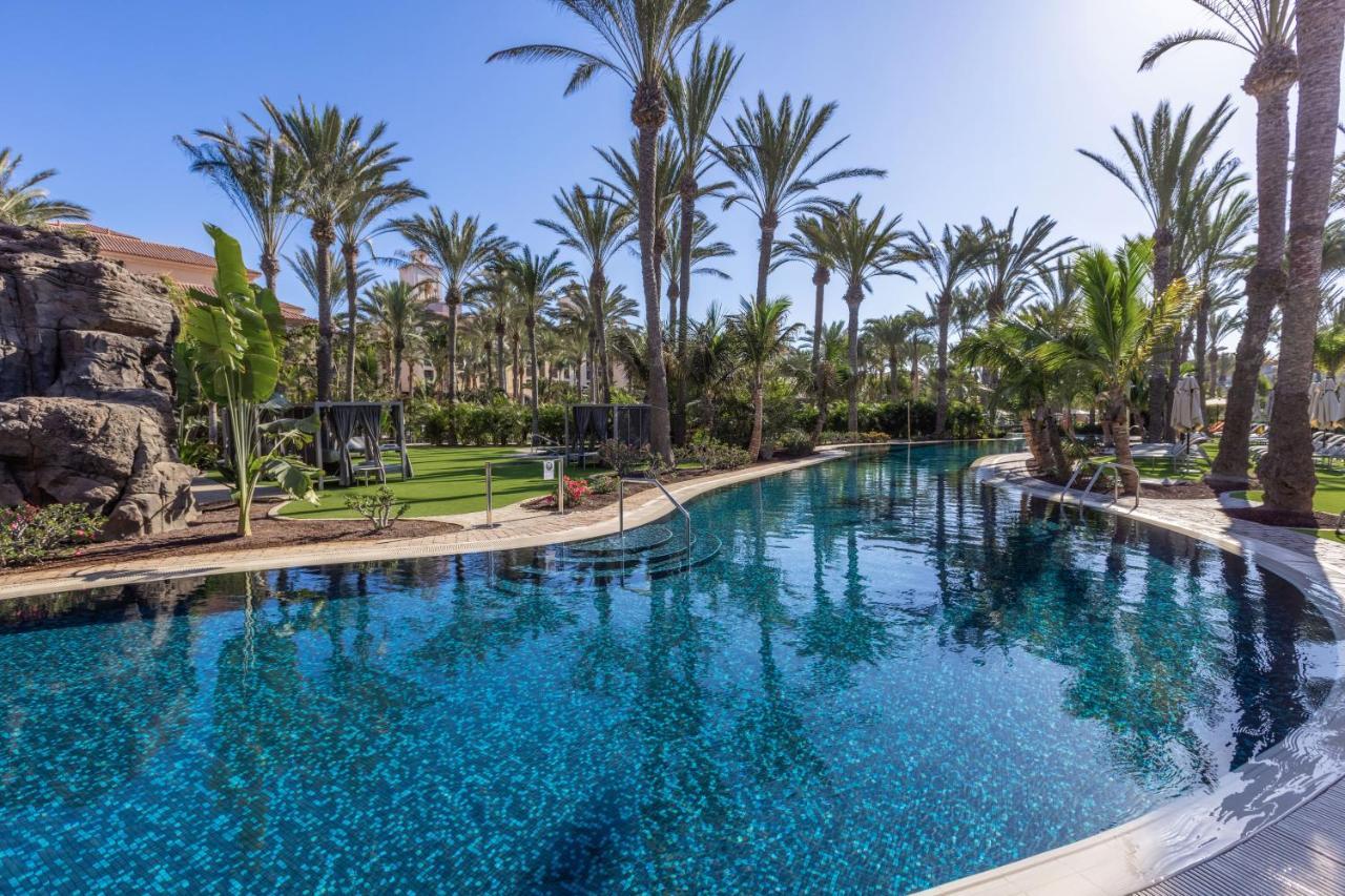 Lopesan Costa Meloneras Resort & Spa Esterno foto The swimming pool at the Royal Mirage Hotel