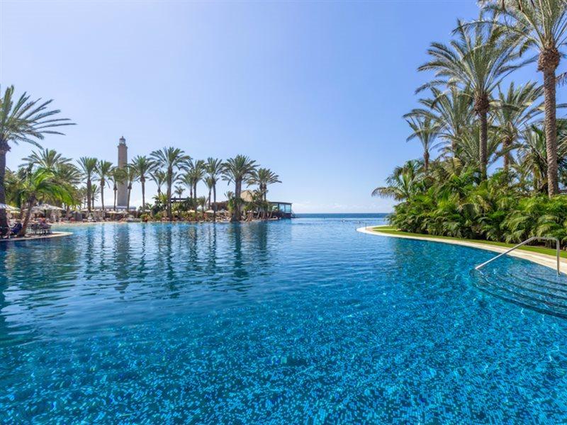 Lopesan Costa Meloneras Resort & Spa Esterno foto Infinity pool at the Royal Beach Hotel, Cyprus